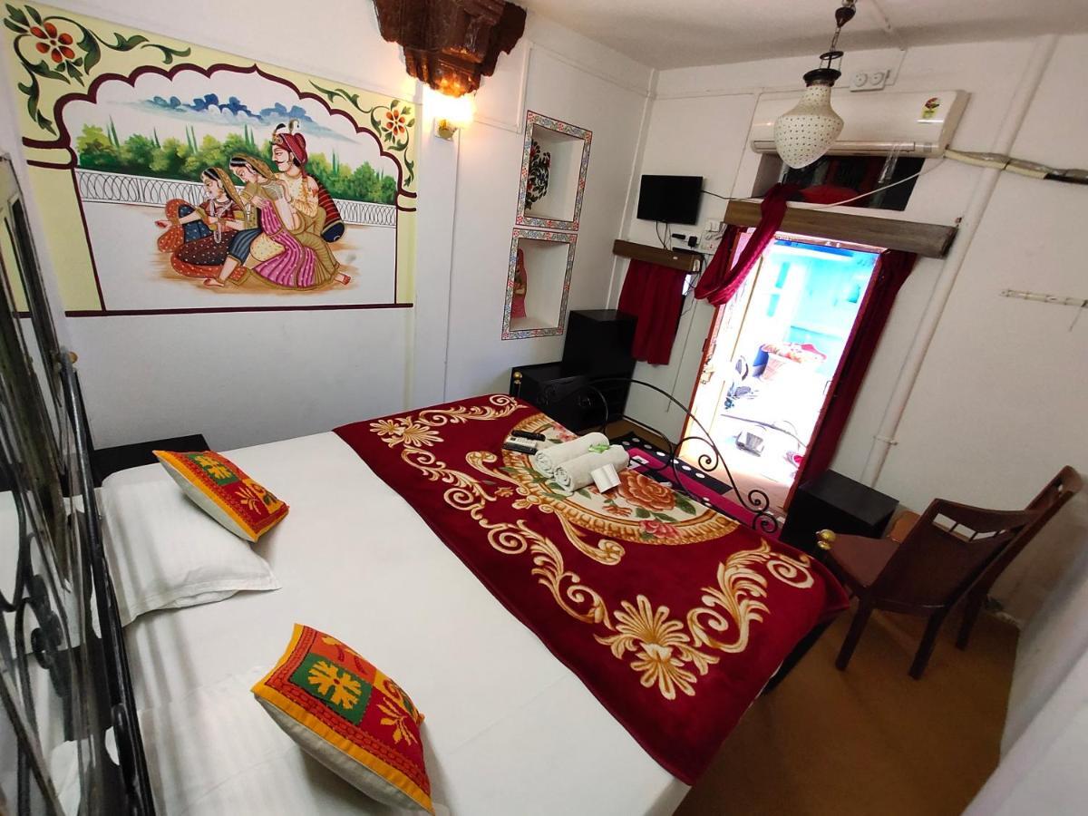 Jaswant Bhawan Home Stay Jodhpur  Bagian luar foto